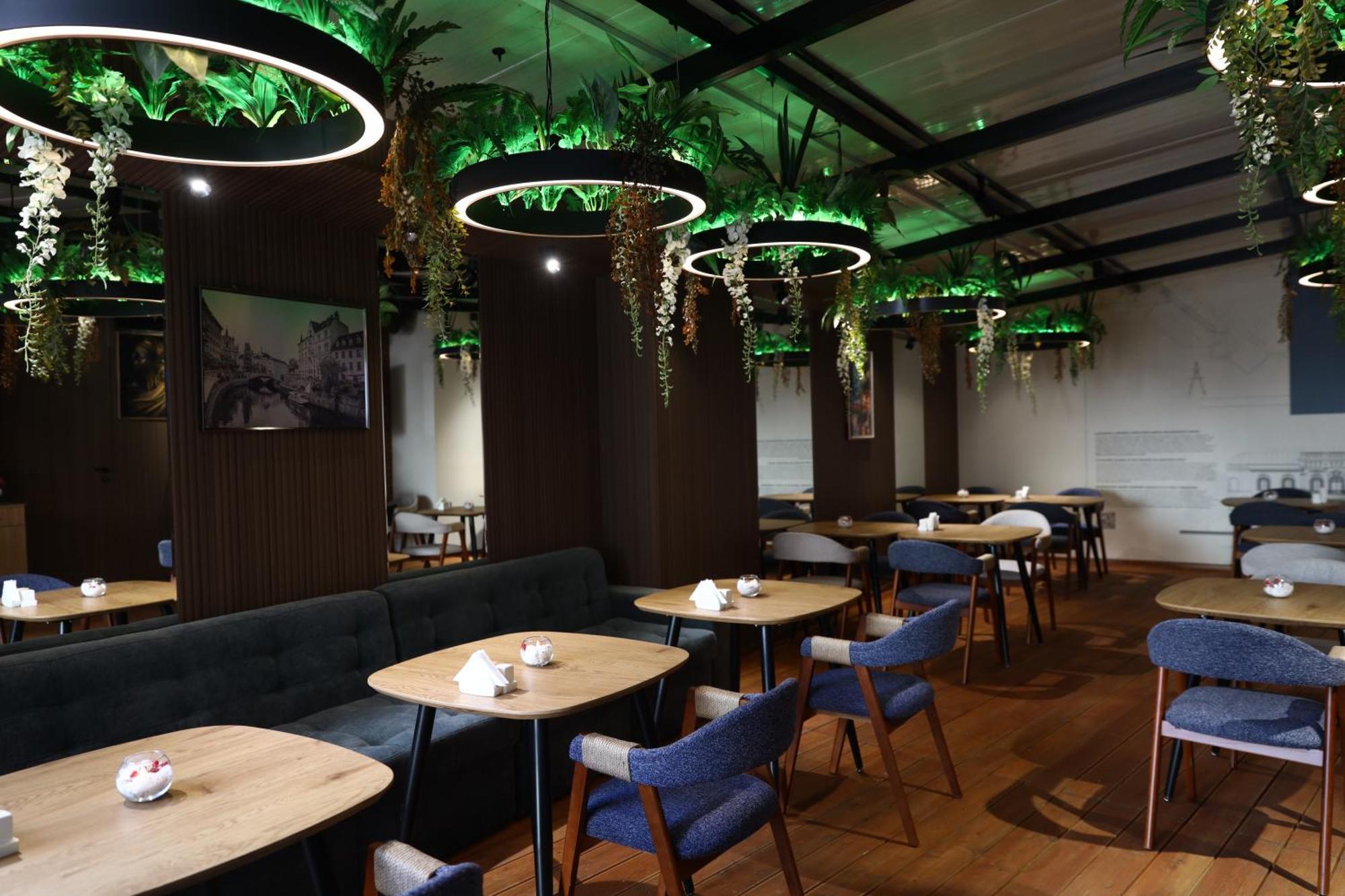 Graphica Tbilisi Hotel Eksteriør billede